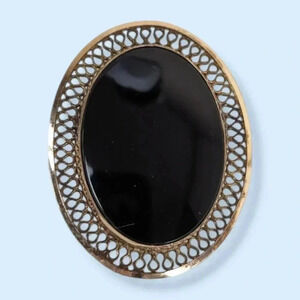 Vintage Winard 12K GF Onyx Brooch